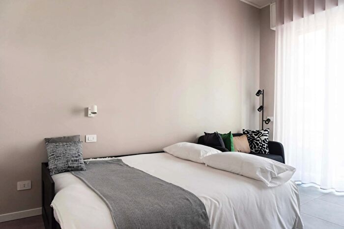 Appartamento monolocale in affitto in Via Antonio Bazzini, Milano