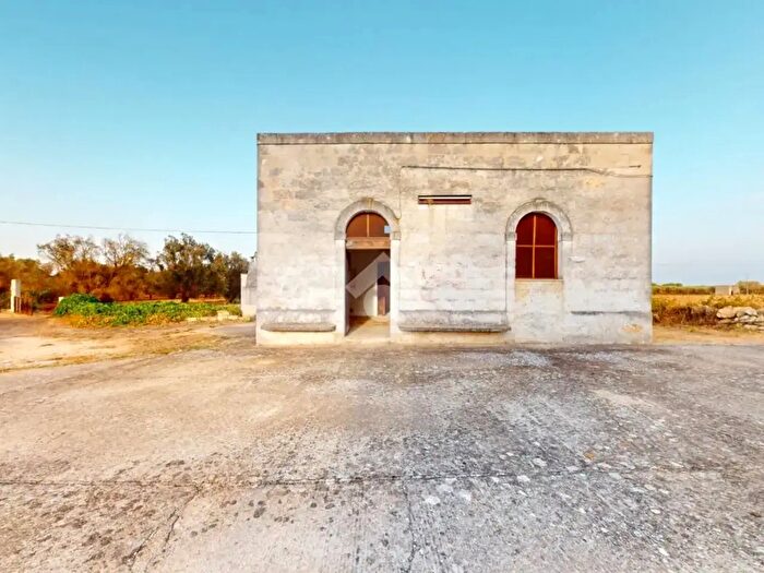 Casa trilocale in vendita in Contrada Archi Vecchi, San Michele Salentino