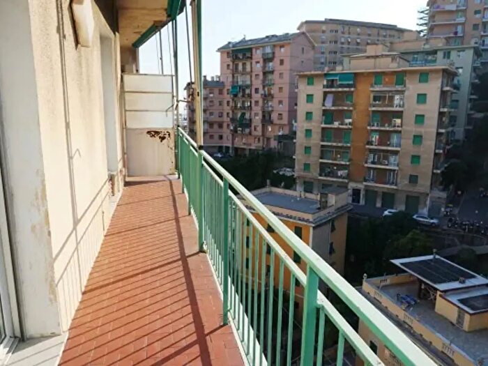 Appartamento trilocale in vendita in Corso Luigi Andrea Martinetti, Genova