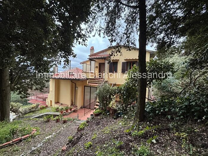 Casa con 5 locali in vendita in Via Montepilli, Bagno A Ripoli