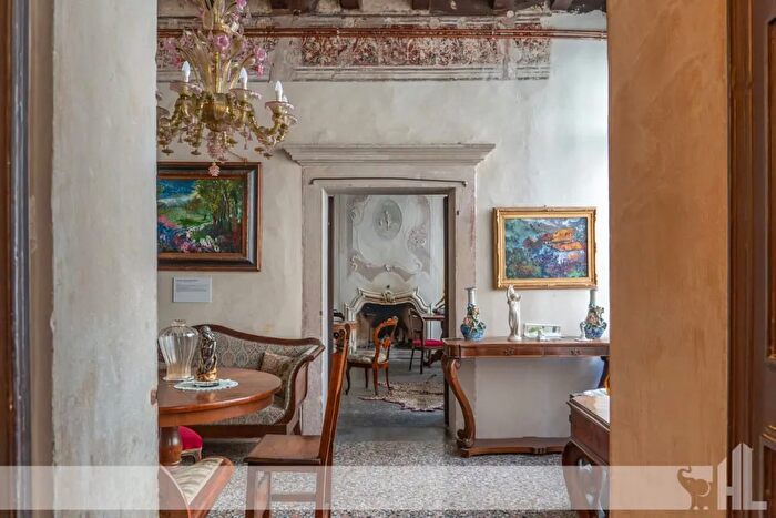 Appartamento con 7 locali in vendita in Vittorio Veneto