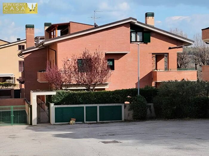 Appartamento quadrilocale in vendita in Via Palatucci Parco degli Ulivi, Teramo