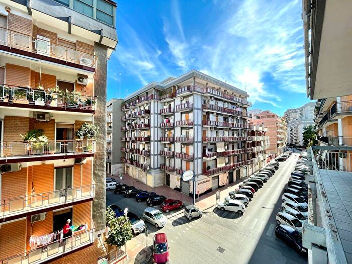 Appartamento trilocale in affitto in Via Veneto, Italia Montegranaro, Taranto