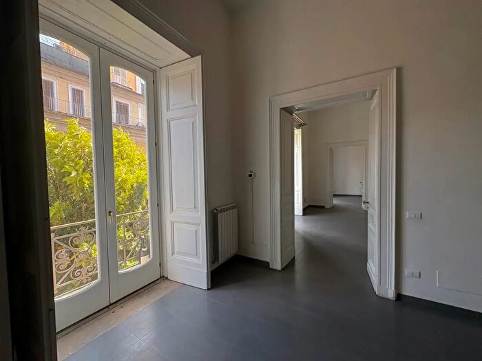 Appartamento con 6 locali in vendita in Corso Trieste Snc, Caserta