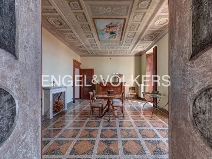 Casa con 5 locali in vendita in Via Roma, Castelmarte