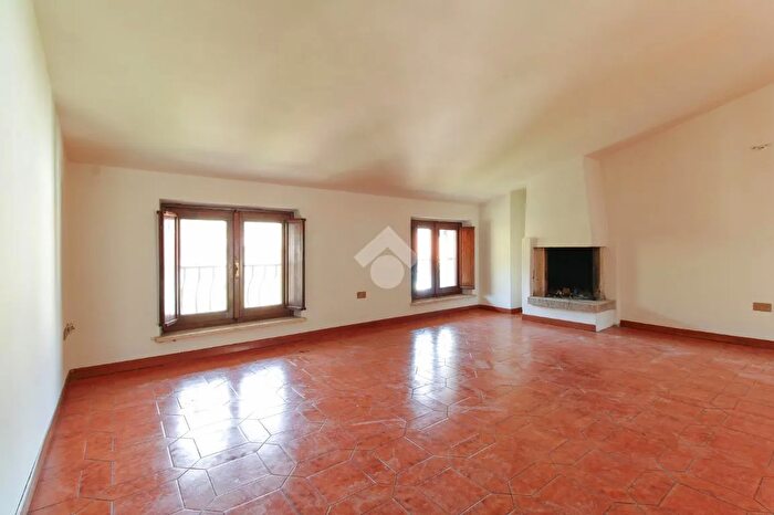 Appartamento trilocale in vendita in Via Monte, Gavardo