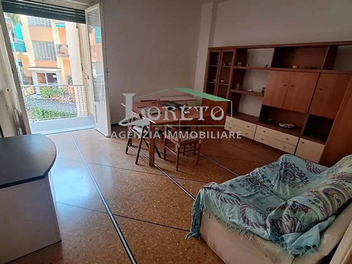 Appartamento trilocale in vendita in Via Fontana, Rapallo