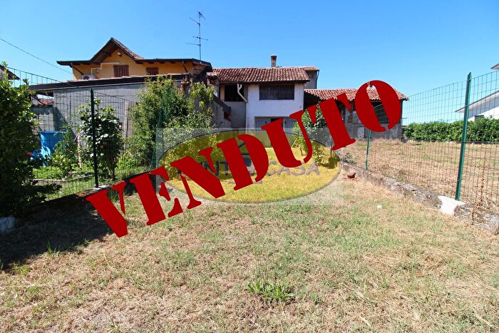 Casa trilocale in vendita in Via San Lazzaro, Livraga