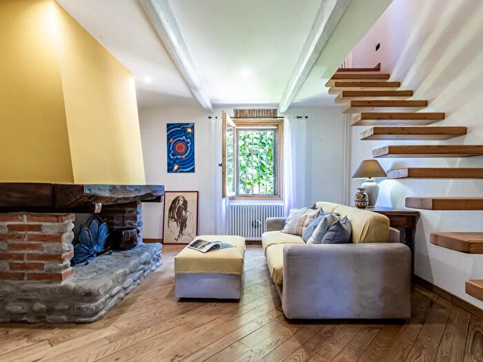 Casa quadrilocale in vendita in Via Casolana, Fontanelice