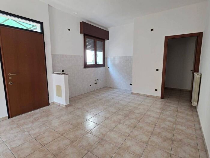 Appartamento bilocale in affitto in Piazza della Vittoria, Centro, Parabiago