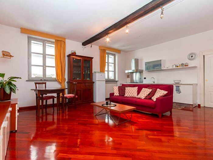 Appartamento trilocale in affitto in Via San Domenico, Quadrilatero Romano, Torino