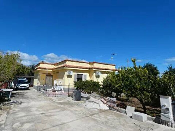Casa quadrilocale in affitto in Via Monti Climiti No Number, Priolo Gargallo