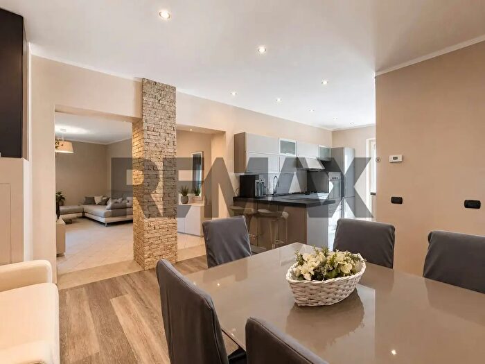 Appartamento trilocale in vendita in Via Anna Maria Casone, Ornavasso