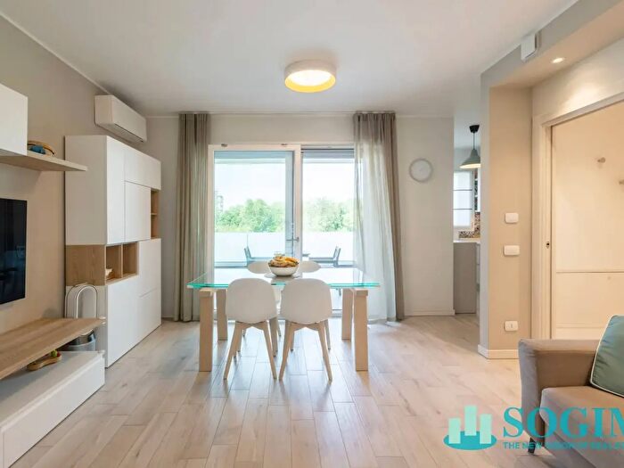 Appartamento trilocale in vendita in Copernico, Cologno Monzese