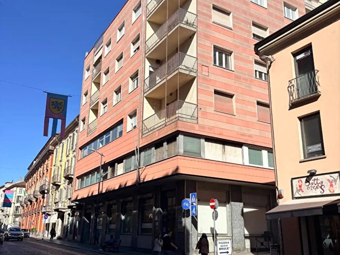 Appartamento quadrilocale in vendita in Corso Alfieri, Asti