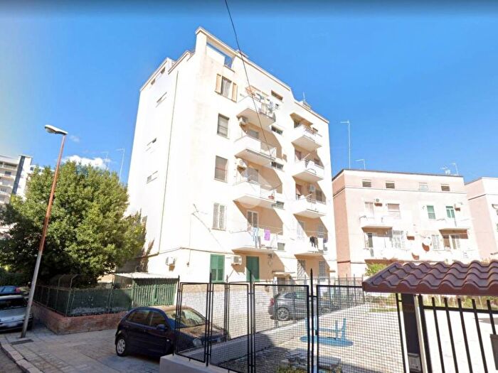 Appartamento trilocale in affitto in Segue Corso Roma, Immacolata, Foggia