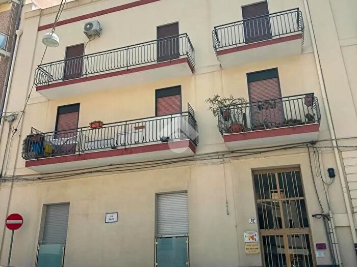 Appartamento trilocale in vendita in Via Malta, Catania
