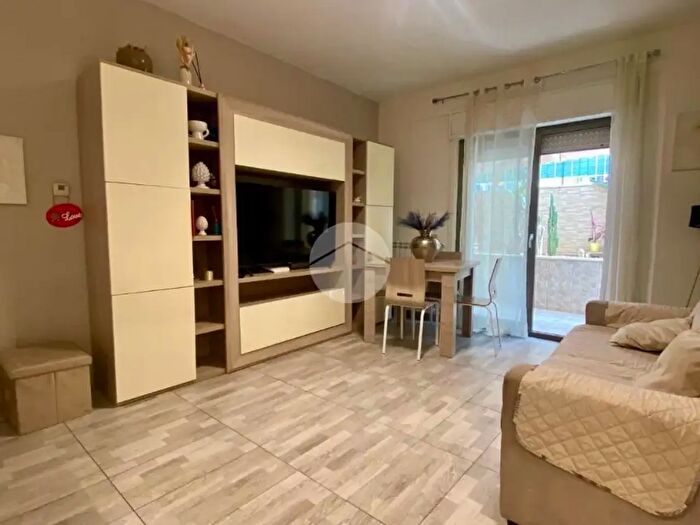 Appartamento bilocale in vendita in Corso dei Mille, Palermo