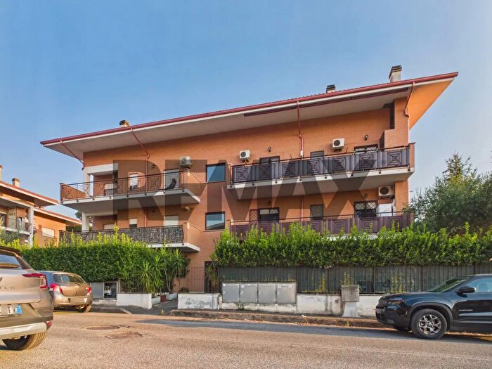 Appartamento bilocale in vendita in Via Sante Monachesi, Mentana