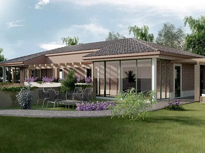 Casa con 7 locali in vendita in Via Ghiaroni, Modena