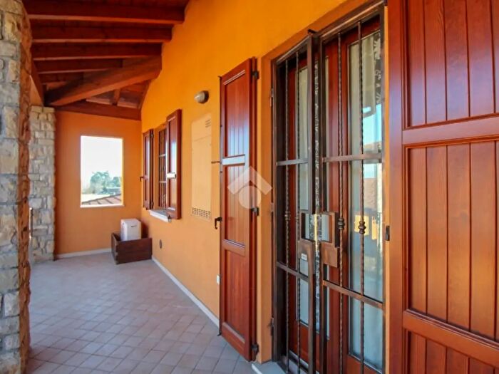 Appartamento trilocale in vendita in Via Castenedolo, Ghedi