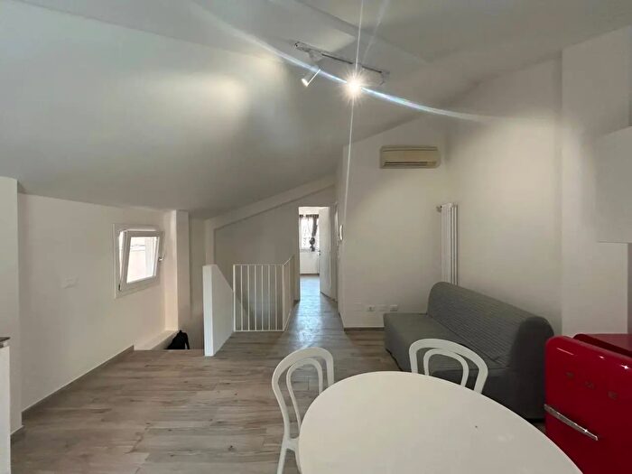 Appartamento trilocale in vendita in Via di Corticella, Bologna