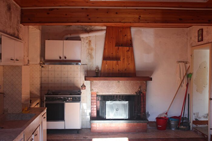 Casa trilocale in affitto in Stazzema