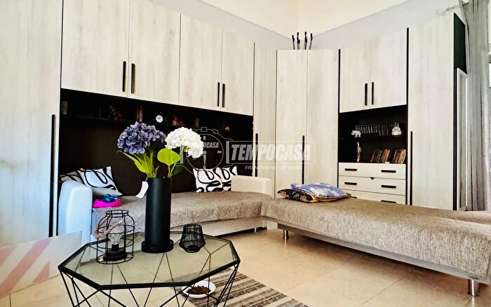 Appartamento bilocale in vendita in Via Iommelli, Aversa