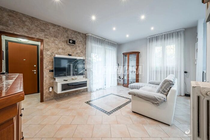 Casa quadrilocale in vendita in Viale Salvador Allende, Baricella