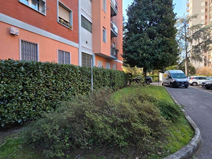 Appartamento bilocale in affitto in Via delle Ande, Gallaratese, Milano