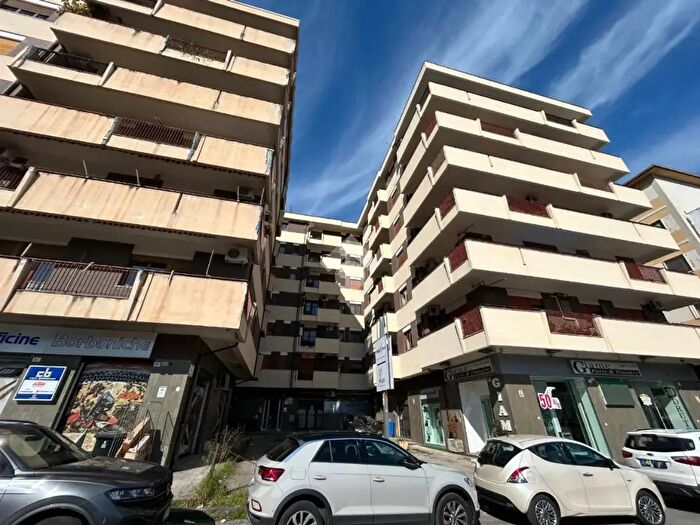 Appartamento trilocale in vendita in Via Carlo Bilotti, Cosenza