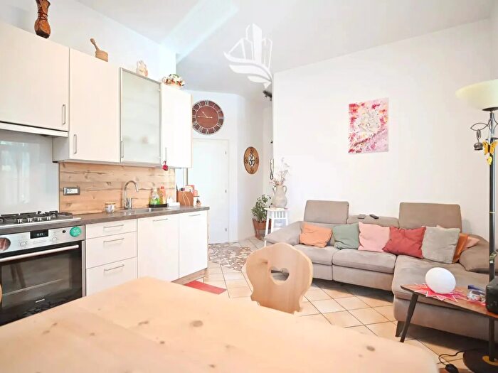 Appartamento trilocale in vendita in Petrarcastraße, Merano