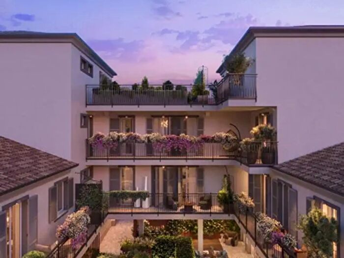 Appartamento quadrilocale in vendita in Via Carlo Prina, Monza
