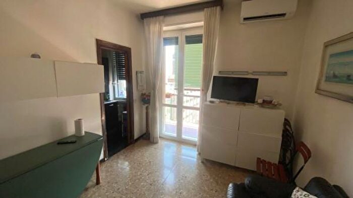 Appartamento bilocale in vendita in Via Carnia, Milano