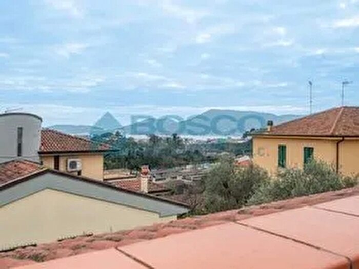 Appartamento con 8 locali in vendita in Via San Venerio, La Spezia