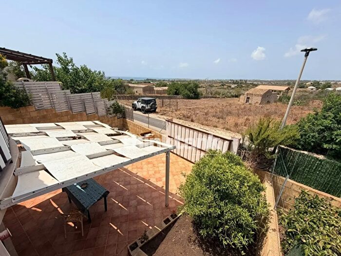 Casa con 7 locali in vendita in Via Gugliemo Marconi, Portopalo Di Capo Passero