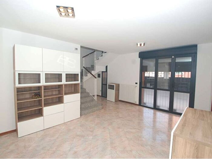 Casa quadrilocale in affitto in SantAgnese Università, Modena