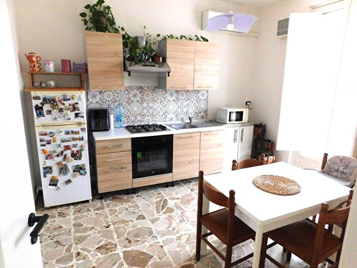 Appartamento trilocale in vendita in Via Giosuè Carducci, San Luigi Archimede, Ragusa