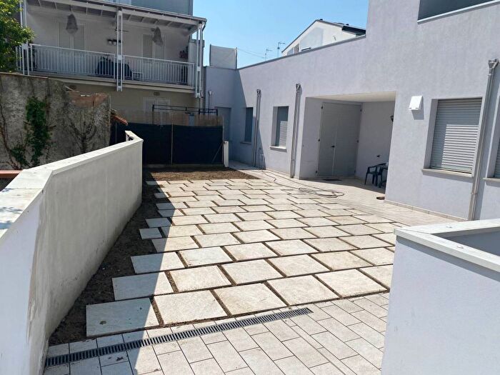 Casa trilocale in affitto in Viale dei Mille, Marina di Ravenna, Ravenna