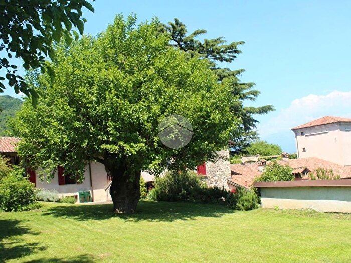 Appartamento trilocale in affitto in Via santa eufemia, Corte Franca