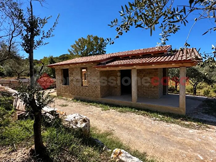 Casa in vendita in Via Solacciano, Minturno