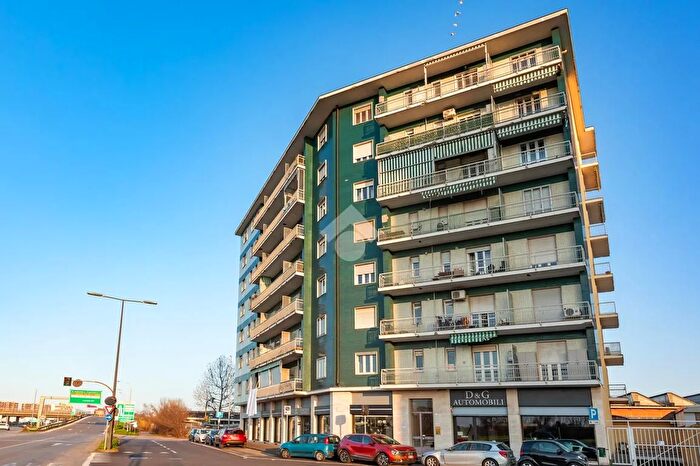 Appartamento trilocale in vendita in Via Venezia, Beinasco