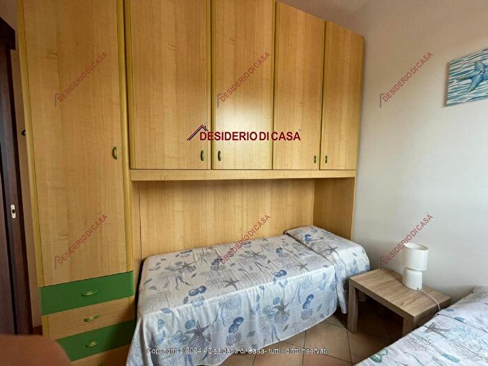 Appartamento trilocale in affitto in Via Valdemone Finale Pa Italia, Pollina