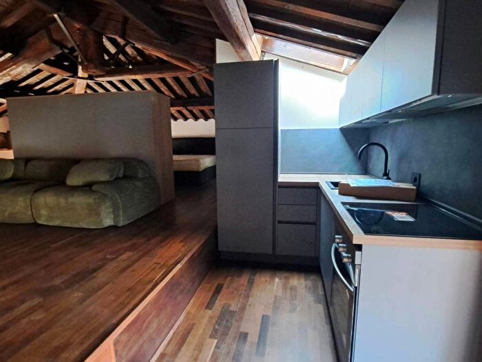 Appartamento bilocale in affitto in Piazza Brà, Centro Storico, Verona