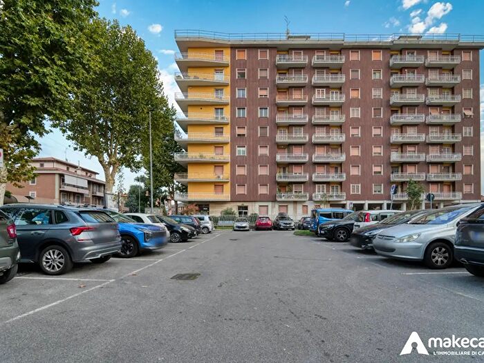 Appartamento quadrilocale in vendita in Via Vittorio Veneto, Melegnano