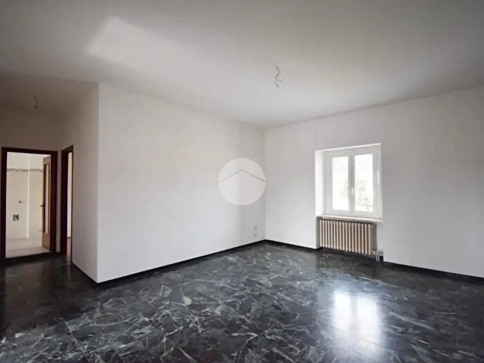 Appartamento trilocale in affitto in Via Castellamonte, Banchette