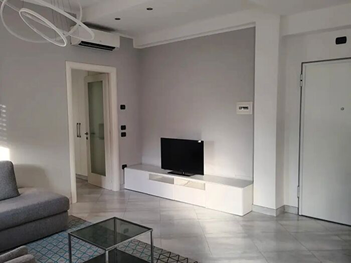 Appartamento trilocale in affitto in Via Colleverde, Ancona