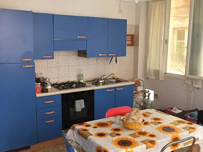 Appartamento trilocale in affitto in Pisa