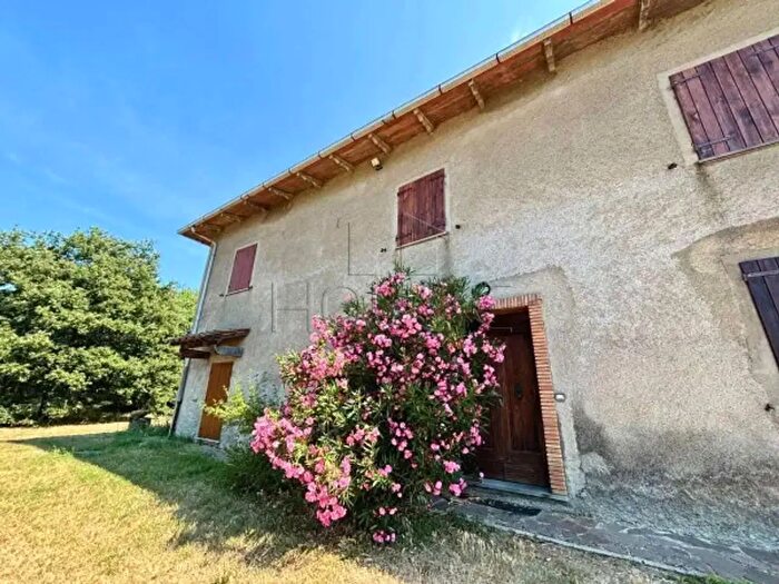 Casa quadrilocale in vendita in Località Catigliano, Anghiari
