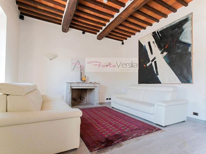 Casa con 5 locali in affitto in via santermete, Centro, Forte dei Marmi